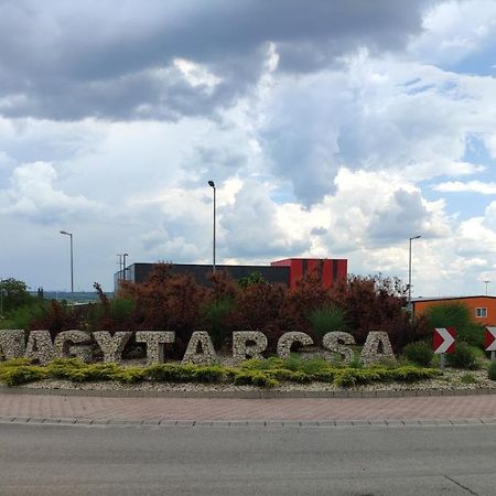 Szilas Park Motel Nagytarcsa Экстерьер фото