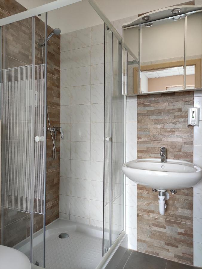 Szilas Park Motel Nagytarcsa Экстерьер фото