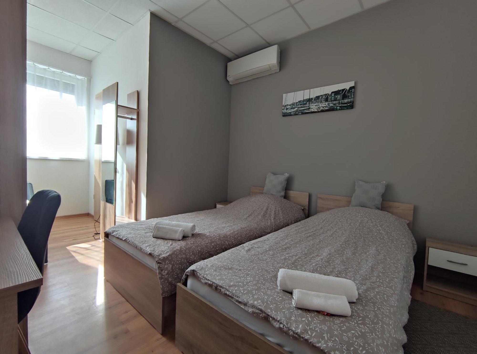 Szilas Park Motel Nagytarcsa Экстерьер фото